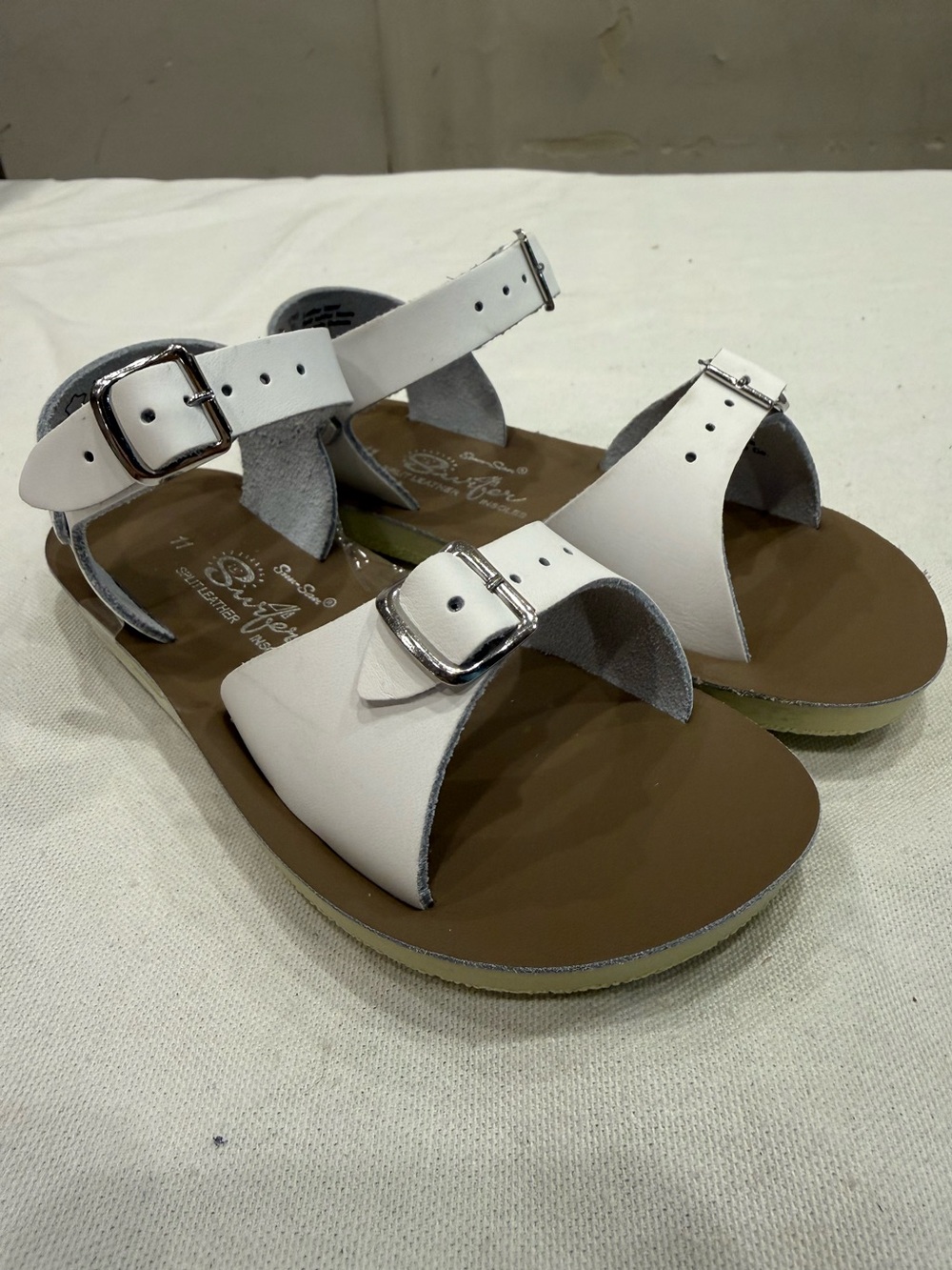 Salt Water Sun-San Surfer White Sandal Little Kid Size 11
